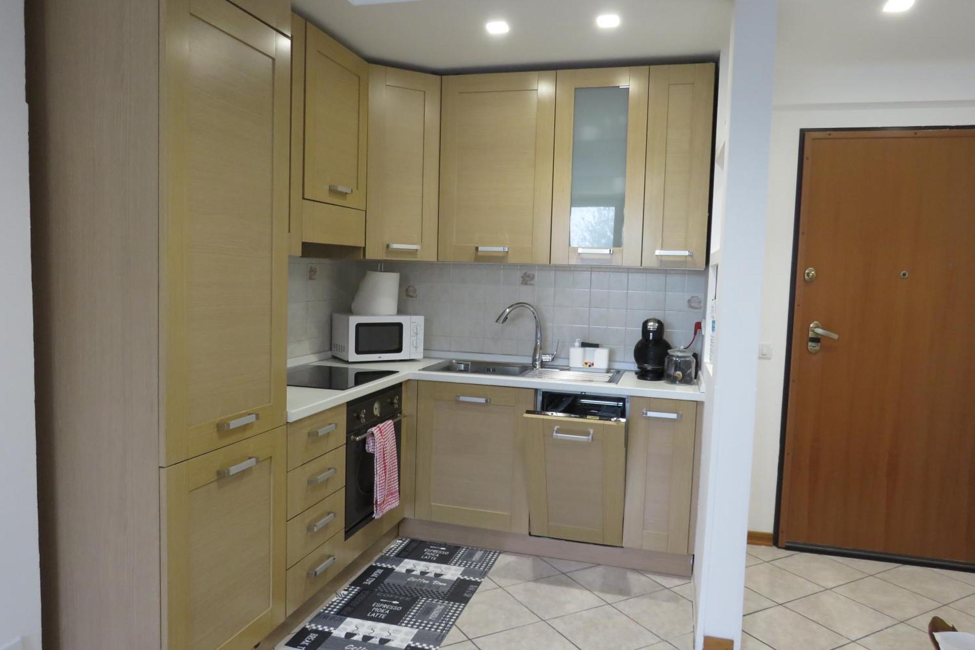 - Easy Apartment